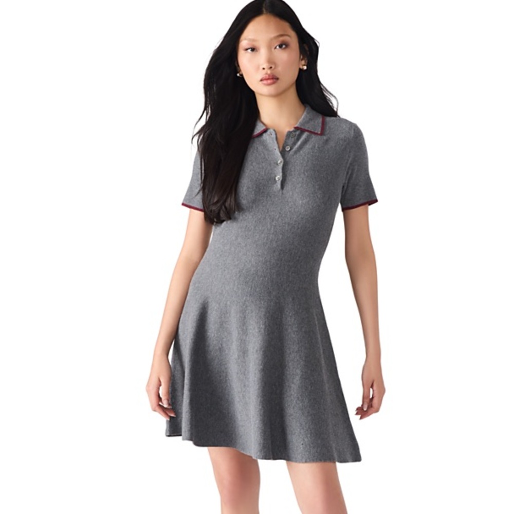 🚘STEVE MADDEN gray sweater dress with maroon trim